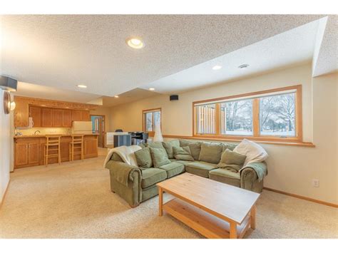 ashley ln|1175 Ashley Ln, Mahtomedi, MN 55115 .